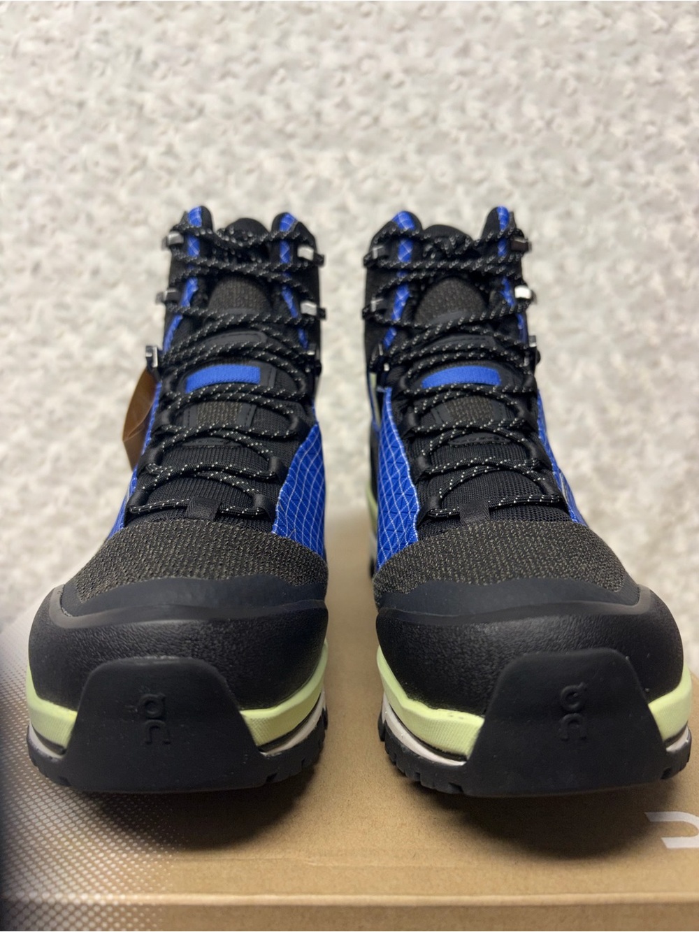On Cloud OC cloudalpine waterproof trekking women 8 new in box blue & lime - Picture 4 of 10